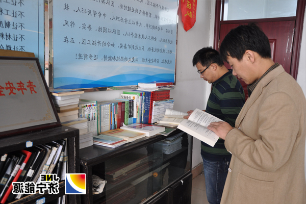 义桥煤矿开拓工区：让“图书角”成为职工的“充电站”