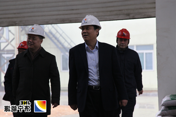 张广宇到济矿民生热能进行春节慰问