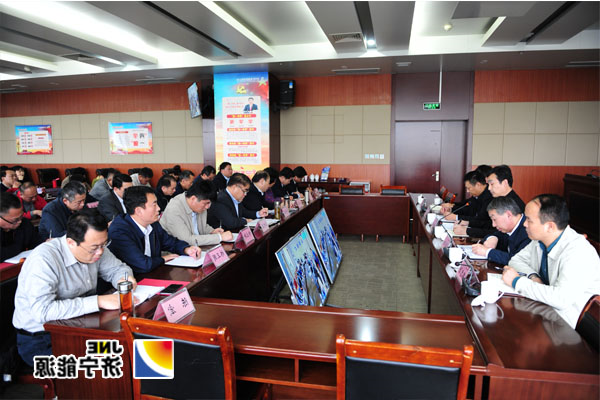 集团公司维护稳定安全生产环境保护工作会议召开