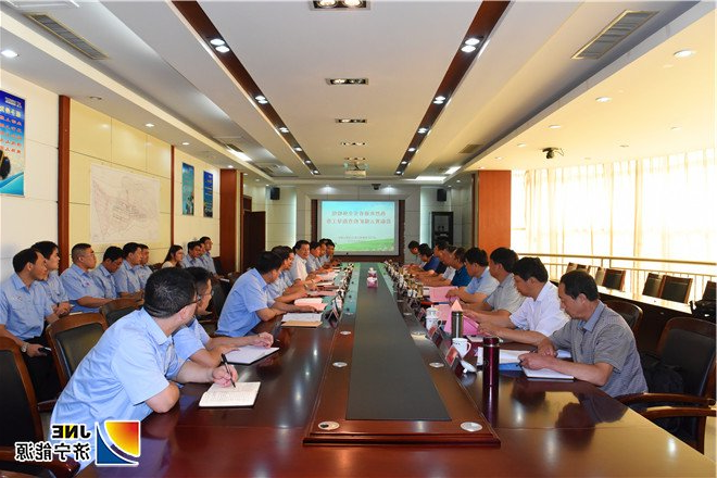 1535870542128114.jpg 8.27-28日,省煤监局专家到霄云煤矿开展安全“体检”(摄影:范栋)_副本.jpg