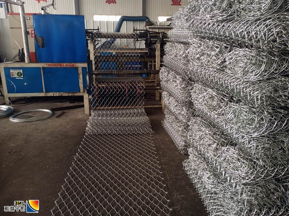 2019年10月18日，落陵盛源，矿用产品公司改造齿轮变速机提高产品质量（郝晓霞 周伟敏）.jpg