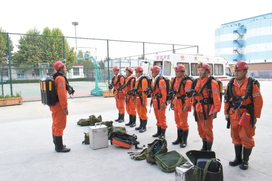 济矿集团救护中队通过2020年矿山救护队标准化验收