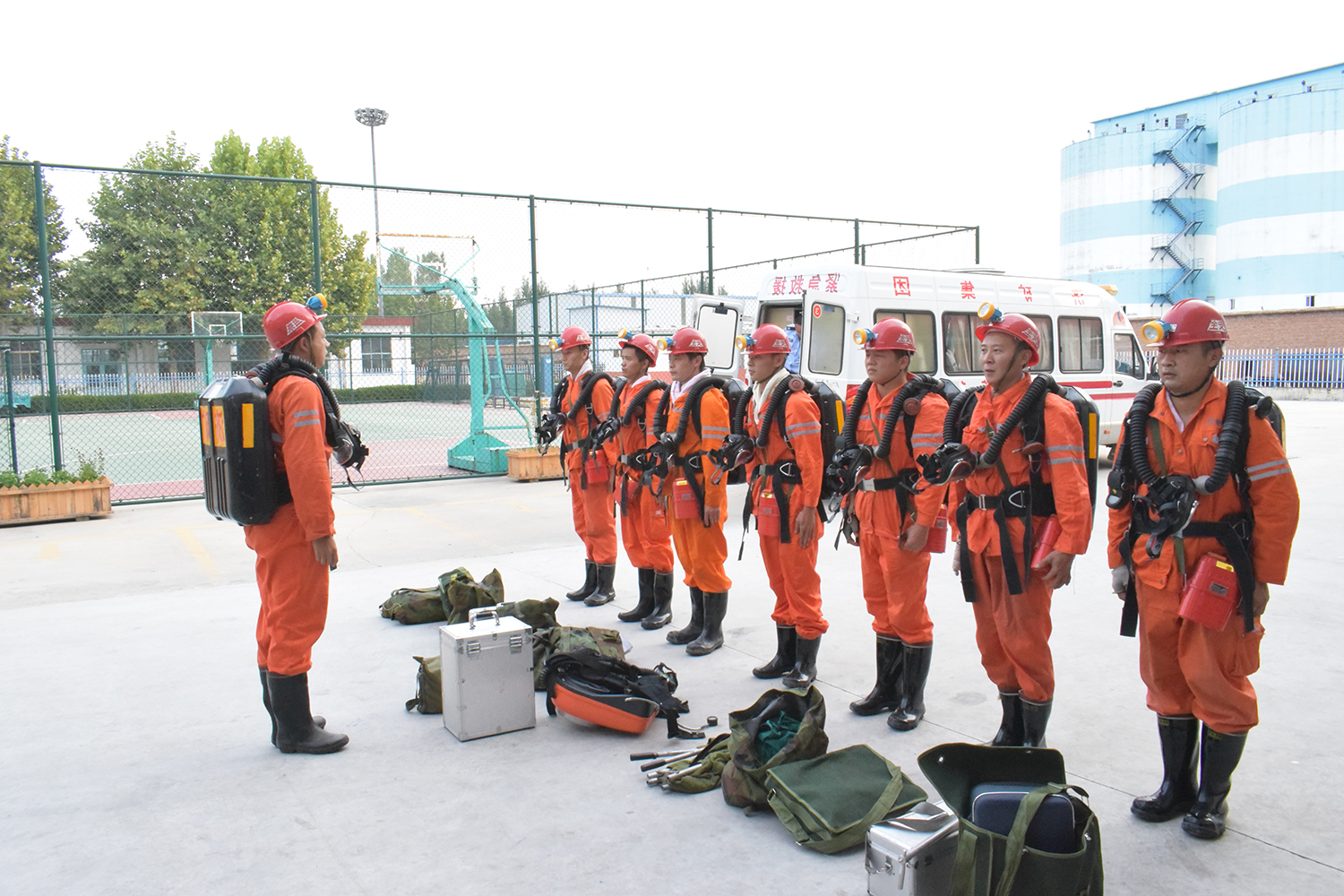 2020年9月20日，运河煤矿：济矿集团救护中队通过2020年矿山救护队标准化检查验收（冯永喜 史国峰 魏春昌）.jpg