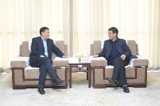 榆林市横山区副区长杨培祥一行到访集团公司