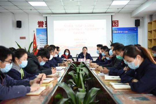 金桥煤矿组织召开集团公司“双代会”精神宣讲座谈交流会