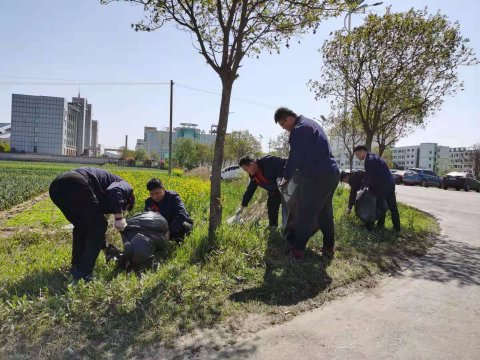 霄云煤矿组织党员开展义务劳动活动