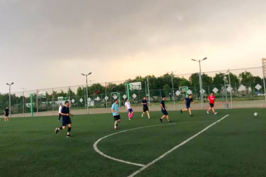 金桥煤矿与金乡县消防总队举办足球友谊赛