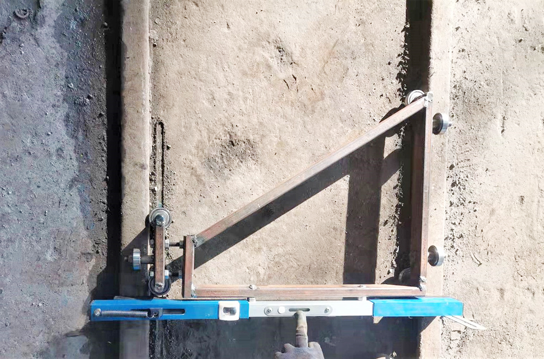 阳城煤电研发自动轨距测量仪 提高道轨铺设标准--图片.jpg