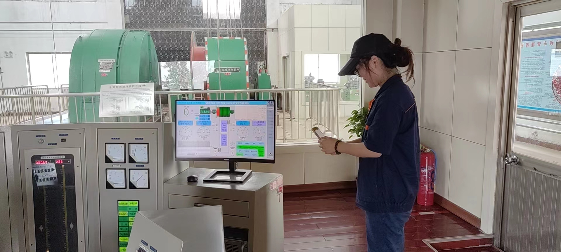 1660642883898921.jpg 花园煤矿地面岗位机台增设无线网络为智能巡逻加码。.jpg