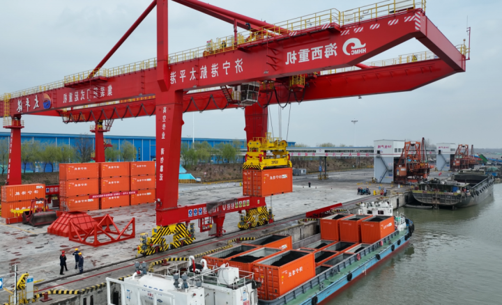 刷新六项记录！太平港单日吞吐量突破5.32万吨