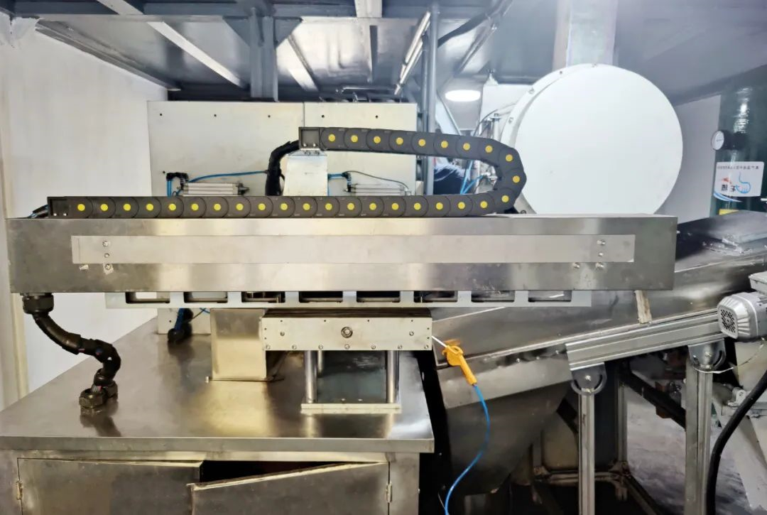 1696725868955219.jpg 640 (1).jpg