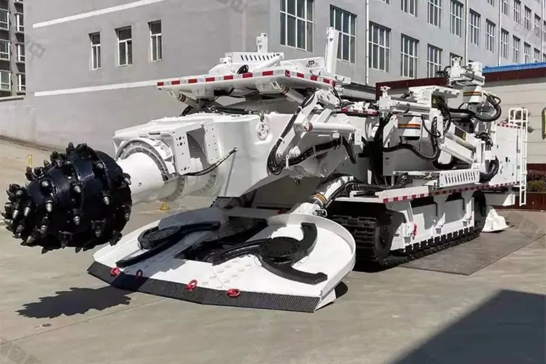 1698375736873803.jpg 640.jpg