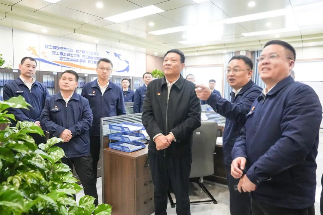 1705300066181077.jpg 6409999.jpg