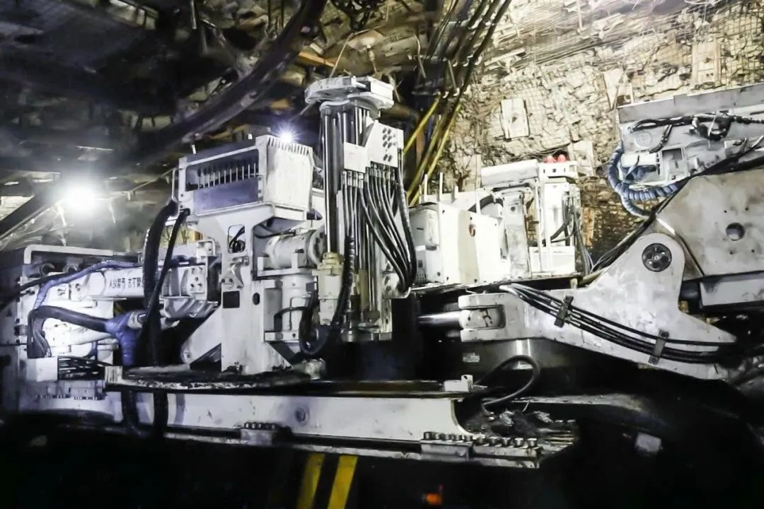 1709355381887143.jpg 640002.jpg