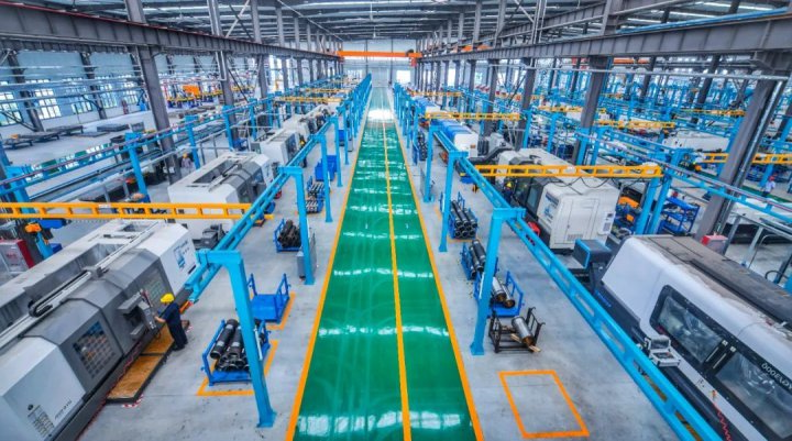 新质生产力，海纳在聚力