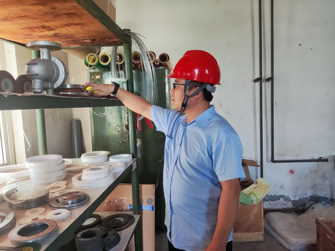 1759888830132365.jpg 02.jpg